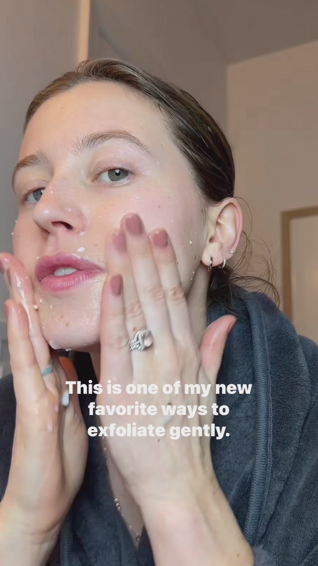 Load video: Jelly Glow - 2